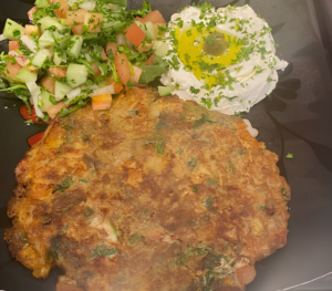 Veggie Omelette Plate (v)